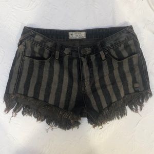 Price Drop 🚨NWOT Free People Striped Denim Shorts